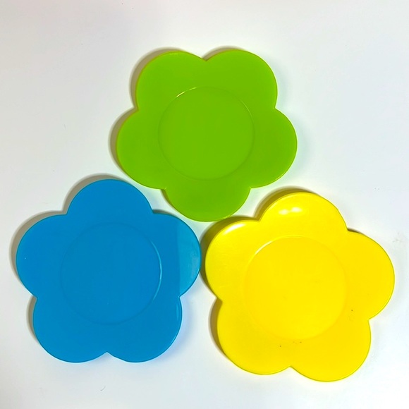 22 Pcs Tea Set and Dinner Party Assortment - Picture 6 of 10